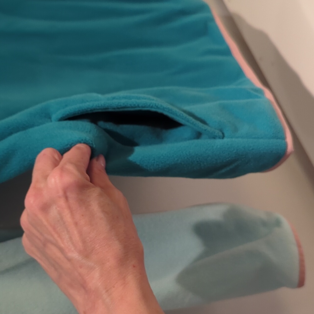 Lands' End retro look, new last winter, fleece aqua, teal, pink, snaps, small - Picture 7 of 15